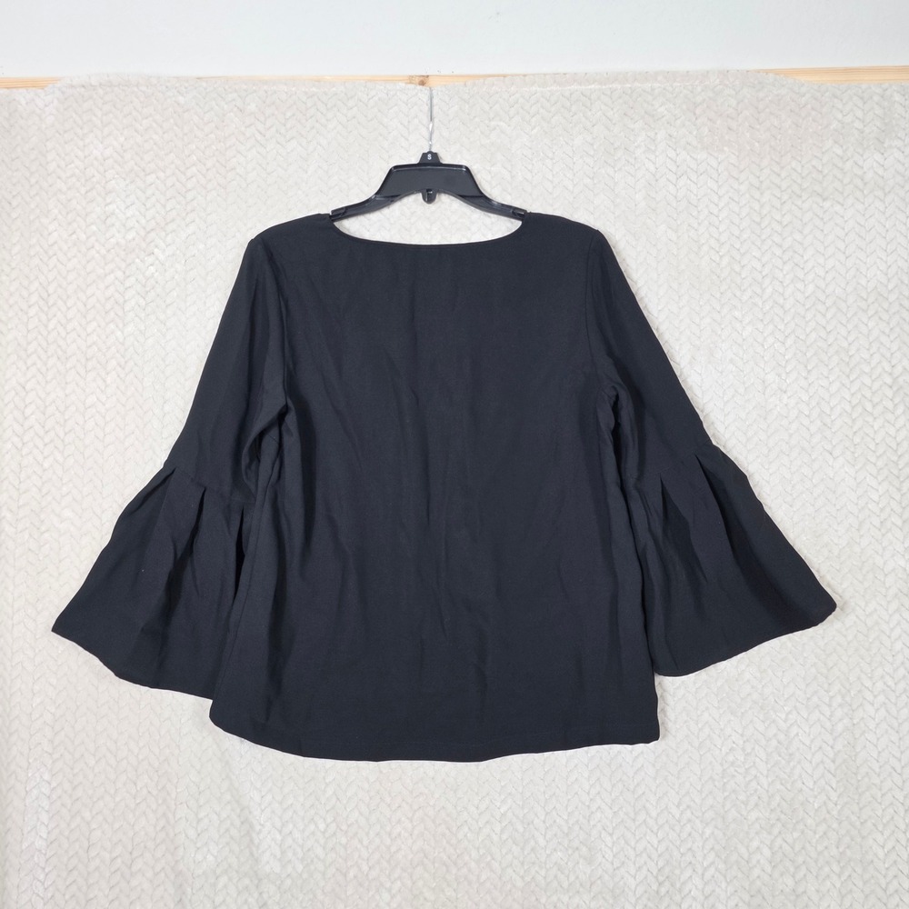 H&M Blouse Black V-Neck Pleated Bell Sleeve Size 6 Office, Chic, Minimalist - Picture 3 of 11